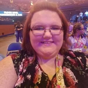 Meet your Posher, Danielle